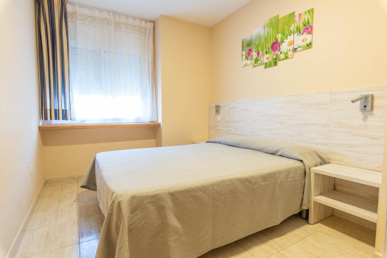 Apartaments Costamar Calafell Bagian luar foto