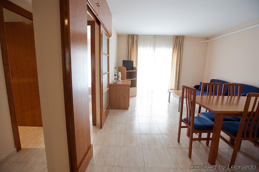 Apartaments Costamar Calafell Ruang foto